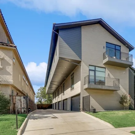 Buy this 3 bed townhouse on 4127 Calder Street in Dallas, TX 75216