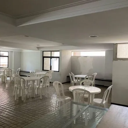 Buy this 3 bed apartment on Edifício Ônix in Rua Senador Rui Palmeira 562, Ponta Verde