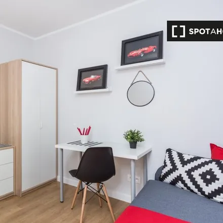 Rent this 5 bed room on Josepha Conrada 21 in 01-922 Warsaw, Poland