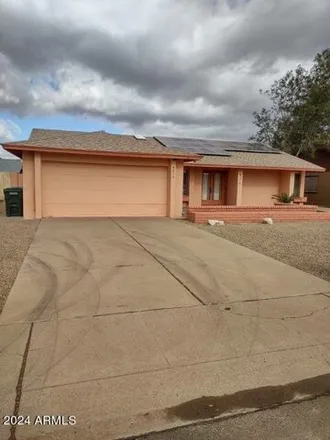Rent this 3 bed house on 4014 West Christy Drive in Phoenix, AZ 85029