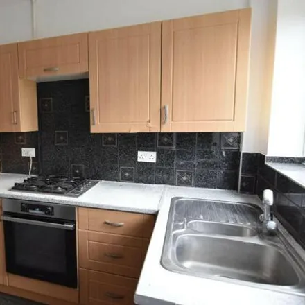 Image 7 - 7 Morden Close, Tadworth, KT20 5LF, United Kingdom - House for sale