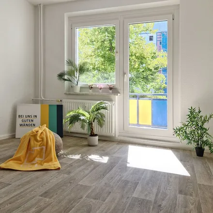 Rent this 3 bed apartment on Ringstraße 205 in 04209 Leipzig, Germany