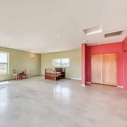 Image 6 - East Copper Avenue, Fresno County, CA 93730, USA - House for sale