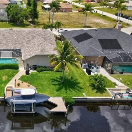 Image 3 - 2011 Southeast 17th Place, Cape Coral, FL 33990, USA - House for sale