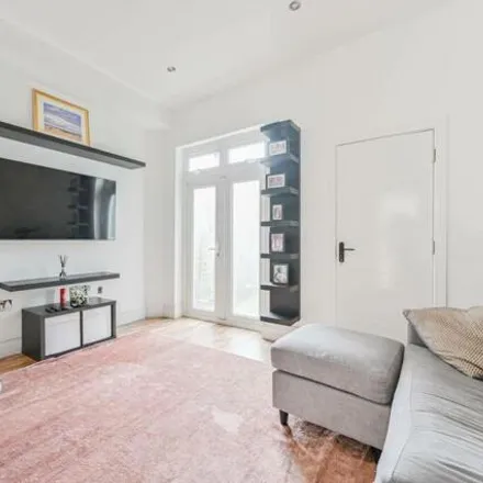 Rent this 4 bed townhouse on Bovill Road in London, SE23 1EL