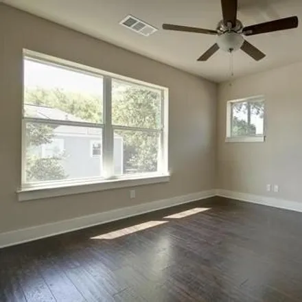 Image 6 - 3500 Harmon Avenue, Austin, TX 78705, USA - House for rent