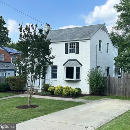 Rent this 3 bed house on 9315 Linden Ave in Bethesda, Maryland