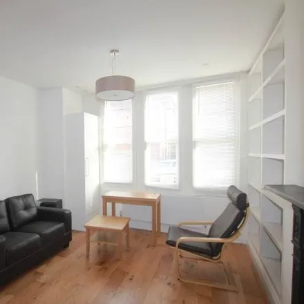 Image 4 - Rathcoole Avenue, London, N8 9LY, United Kingdom - Apartment for rent