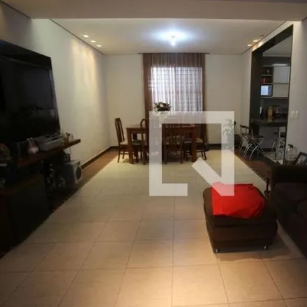 Rent this 5 bed apartment on Petrobras in Rua São Domingos, Barreiro