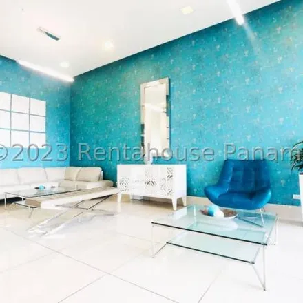 Rent this 3 bed apartment on UvaCafe Panadería in Avenida Central España, 0801