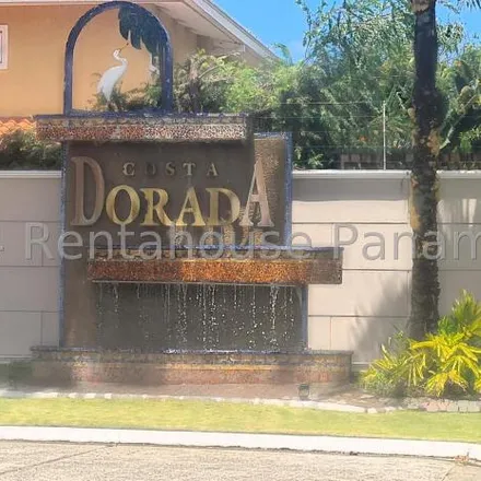Buy this 6 bed house on Calle Mira Mar in Parque Lefevre, Panamá