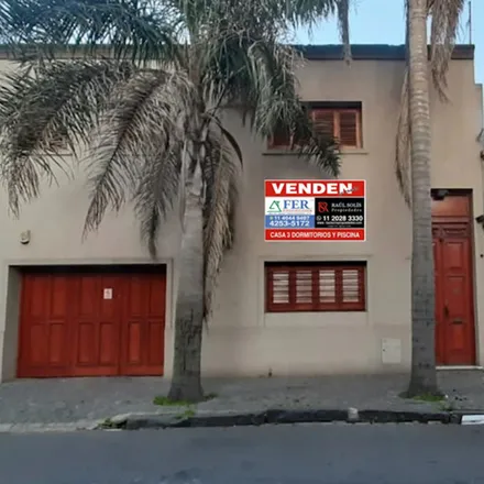 Buy this studio house on Olavarría 47 in Quilmes Este, Quilmes