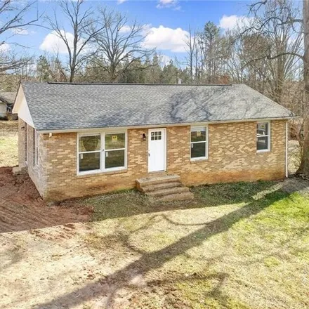 Buy this 3 bed house on 424 Ponderosa Road in Gaston County, NC 28164