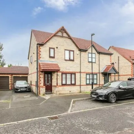 Buy this 3 bed duplex on Victoria Court in Forest Hall, NE12 7PE