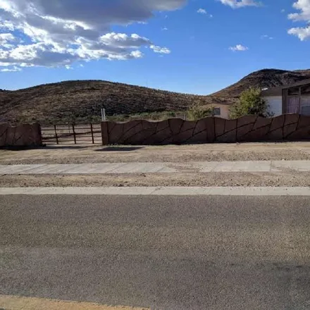 Buy this 3 bed house on Family Dollar in Pierce Ferry Road, Dolan Springs