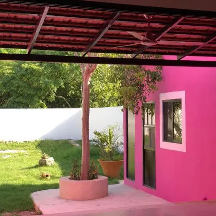 Rent this 4 bed house on unnamed road in Colonia Los Limones, 97340
