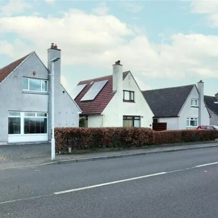Buy this 3 bed house on Hillcrest Avenue in Bennochy Road, Kirkcaldy