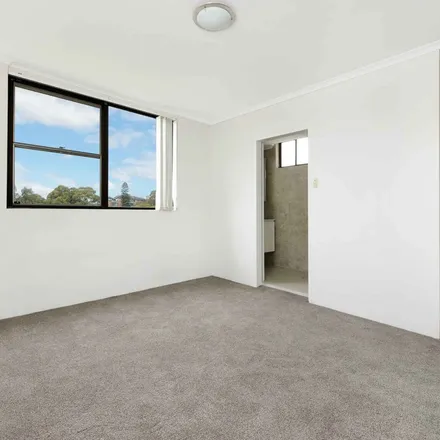 Image 4 - Prospect Avenue, Cremorne NSW 2090, Australia - Apartment for rent