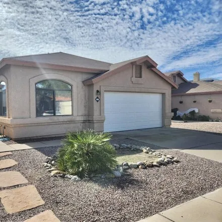 Rent this 3 bed house on 10050 East Via del Fandango in Tucson, AZ 85747