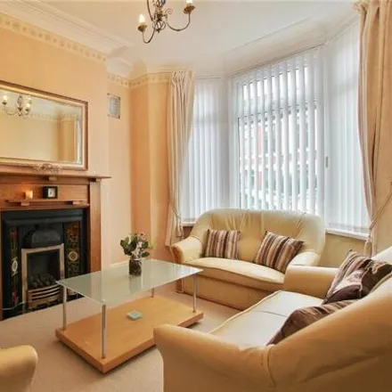 Image 2 - 218 Inverness Place, Cardiff, CF24 4SB, United Kingdom - Townhouse for sale