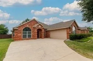 Rent this 4 bed house on 3410 Glenview Way in Rowlett, Texas