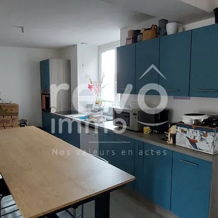 Rent this 4 bed apartment on Rue du 11 Novembre in 49330 Les Hauts-d'Anjou, France