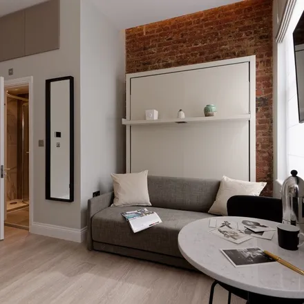 Rent this 1 bed apartment on 38 Emperor's Gate in London, SW7 4HJ