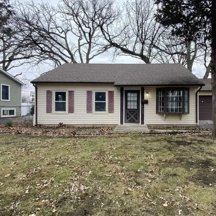 Rent this 3 bed house on 4 East Pine Street in Streamwood, IL 60107