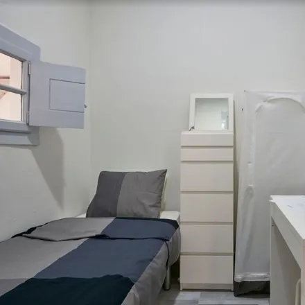Image 4 - Rua Barão de Sabrosa - Room for rent