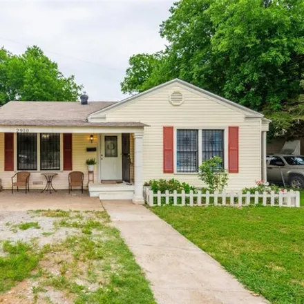 Buy this 3 bed house on 2910 South Ewing Avenue in Dallas, TX 75216