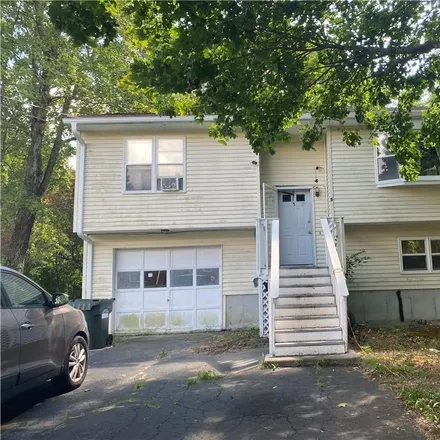 Buy this 2 bed house on 5 East Baltic Street in Norwich, CT 06360
