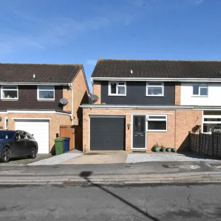 Buy this 3 bed duplex on 39 Springfield in Tewkesbury, GL20 8BX