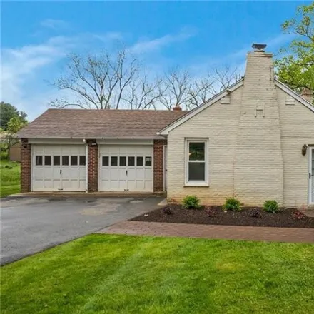 Image 2 - 1803 Hidden Valley Road, Lower Macungie Township, PA 18062, USA - House for sale