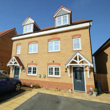 Buy this 3 bed duplex on Outfield Chase in Northwich, CW8 4FP