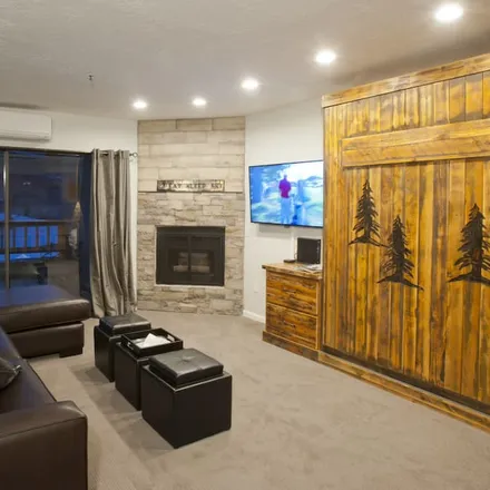 Rent this 1 bed condo on Park City
