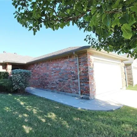 Rent this 3 bed house on 10465 Hideaway Trail in Fort Worth, TX 76052