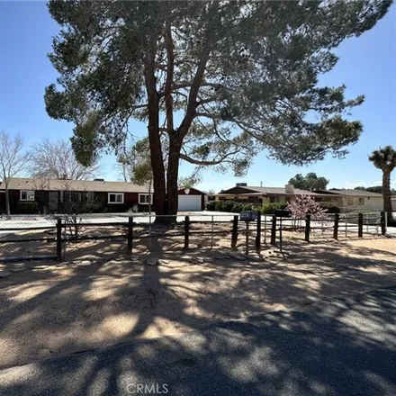 Buy this 4 bed house on 14463 Hopi Road in Apple Valley, CA 92307