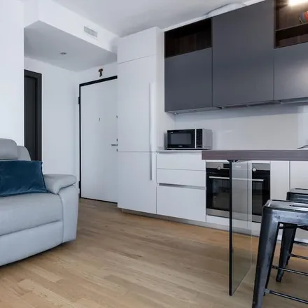 Rent this studio apartment on Via Francesco Albani 20