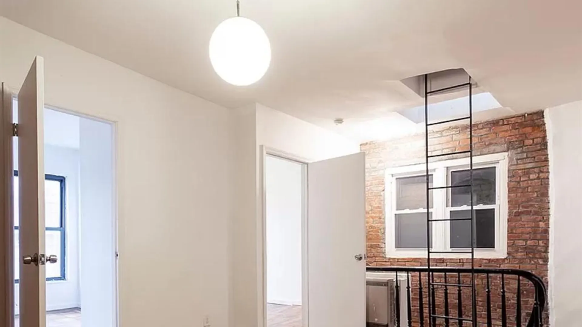 279 South 5th Street, New York, NY 11211, USA | Room for rent
