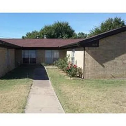 Buy this 2 bed duplex on 6824 Trail Lake Drive in Fort Worth, TX 76133