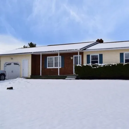 Buy this 3 bed house on 186 Meadowbrook Lane in Saint Albans Town, VT 05478