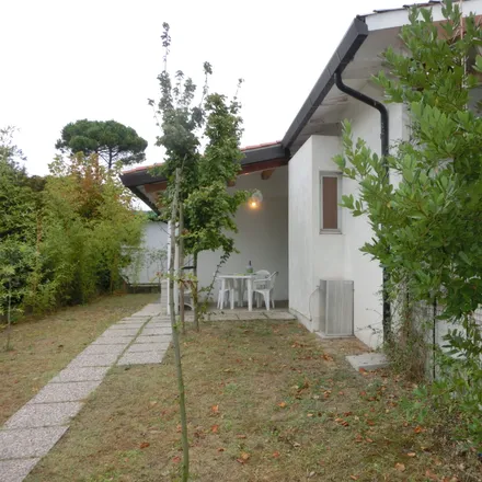 Image 2 - Via dei Tulipani, 30028 Bibione Pineda VE, Italy - Duplex for rent