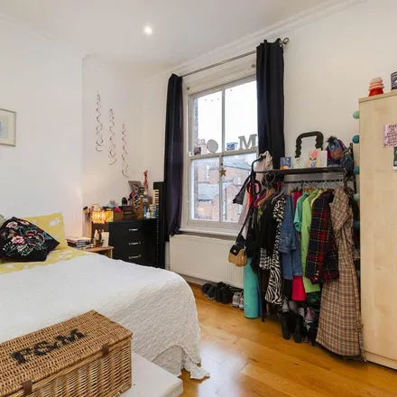 Rent this 3 bed apartment on Ashmore Road in London, W9 3JL