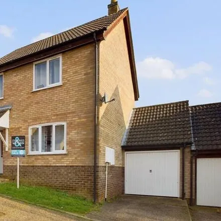 Buy this 3 bed house on 71 Lindford Drive in Norwich, NR4 6LR