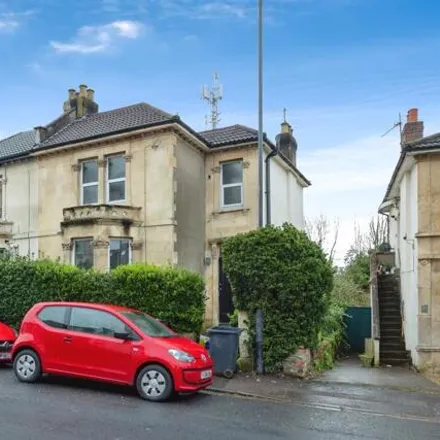 Buy this 6 bed duplex on 27 Cromwell Road in Bristol, BS6 5HD