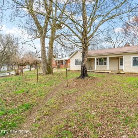 Image 2 - 349 Veal Street, Madisonville, Monroe County, TN 37354, USA - House for sale