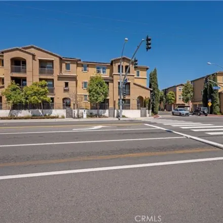 Image 2 - Pacific Coast Highway, Signal Hill, CA 90804, USA - Townhouse for rent
