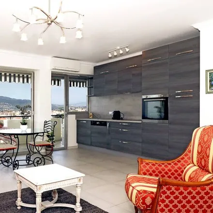 Image 2 - Avenue des Arlucs, 06150 Cannes, France - Apartment for rent