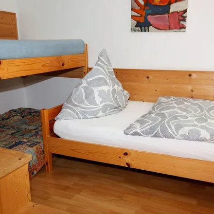 Rent this 2 bed apartment on 78141 Schönwald