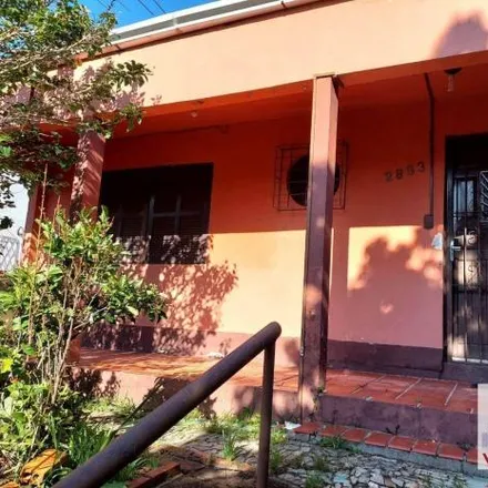 Buy this 2 bed house on Rua Landel de Moura in Cavalhada, Porto Alegre - RS